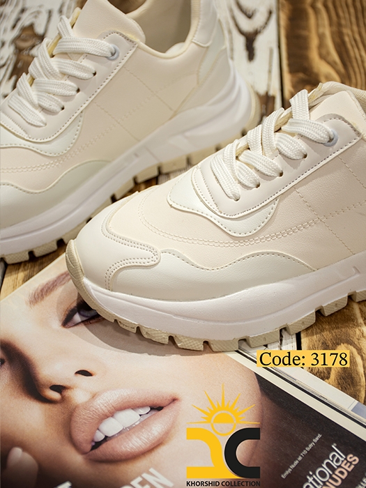 کفش کتونی زنانه روشا رنگ سفید کد 3178 - خورشید کالکشن