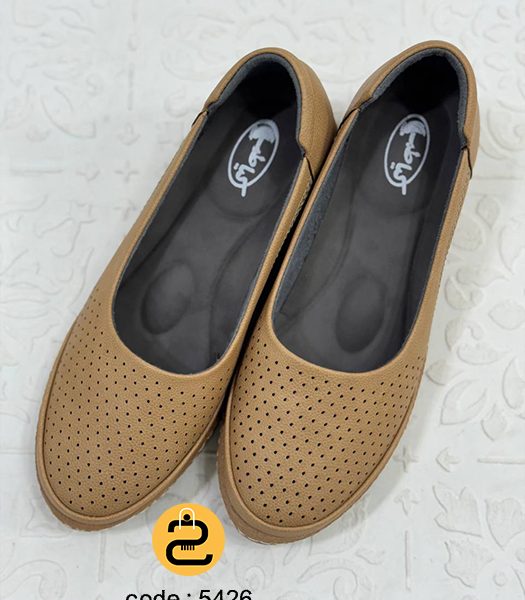 کفش طبی زنانه سارینا کد ۵۴۲۶ - کرمی- خورشیدکالکشن