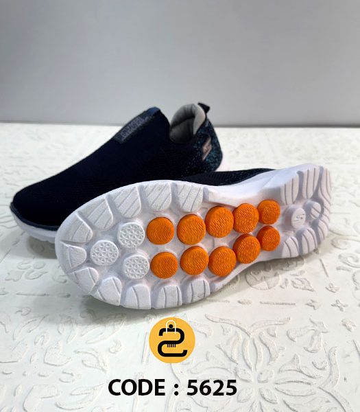 کفش کتونی زنانه آرام اسکیچرز کد 5625 - مشکی - خورشید کالکشن