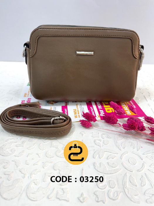 کیف دخترانه خاتون کد 03250 خورشید کالکشن کیف دخترانه خاتون کد 03250 - گردویی- خورشید کالکشن
